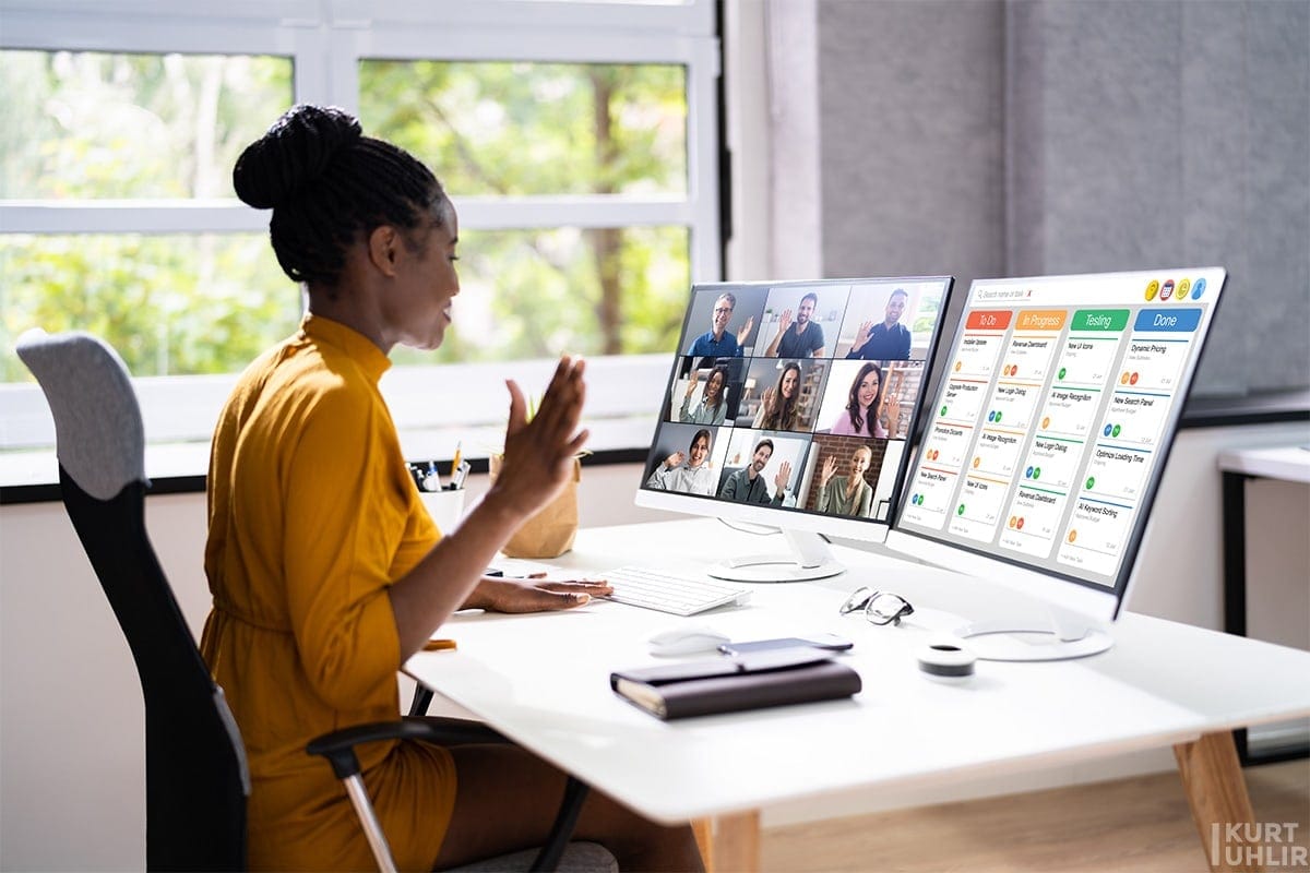 product management team meeting